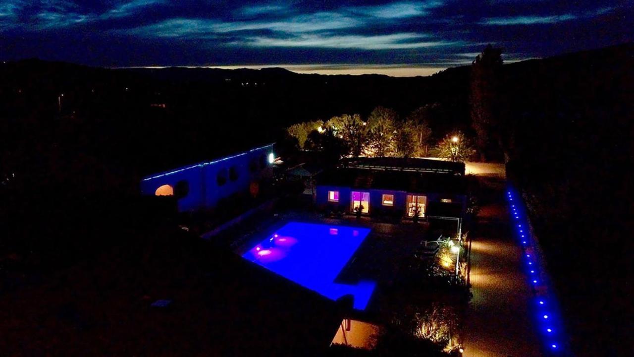 Hotel Les Cigalous Salavas Exterior foto