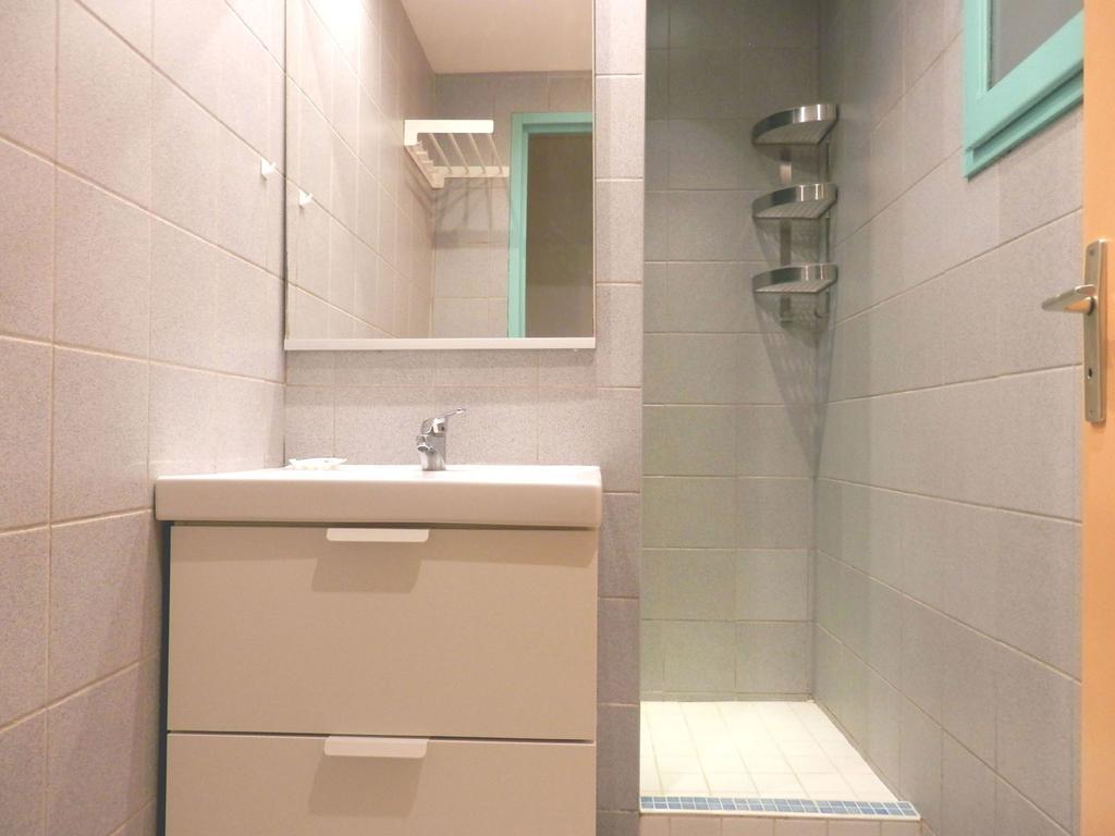 Hotel Les Cigalous Salavas Habitación foto
